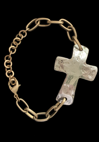 <strong>VINTAGE MEXICAN TWO TONE HANDMADE CRUCIFIX BRACELET</strong>